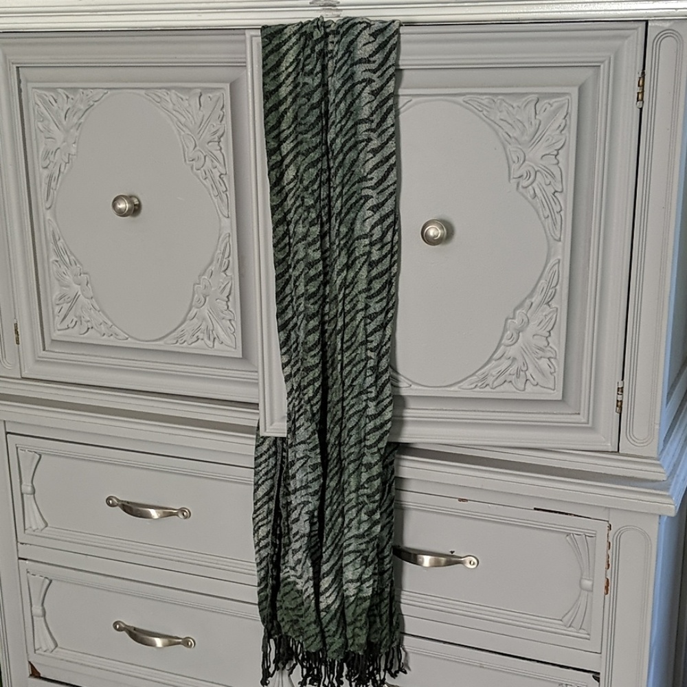 Scarf ❤️ - Picture 3 of 3